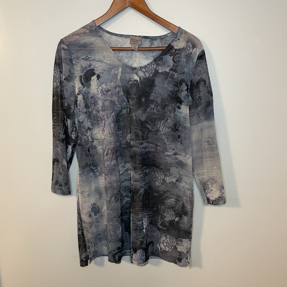 Chico's Easywear Womens Top Size‎ L Japanese Woman Print Stretch Office
